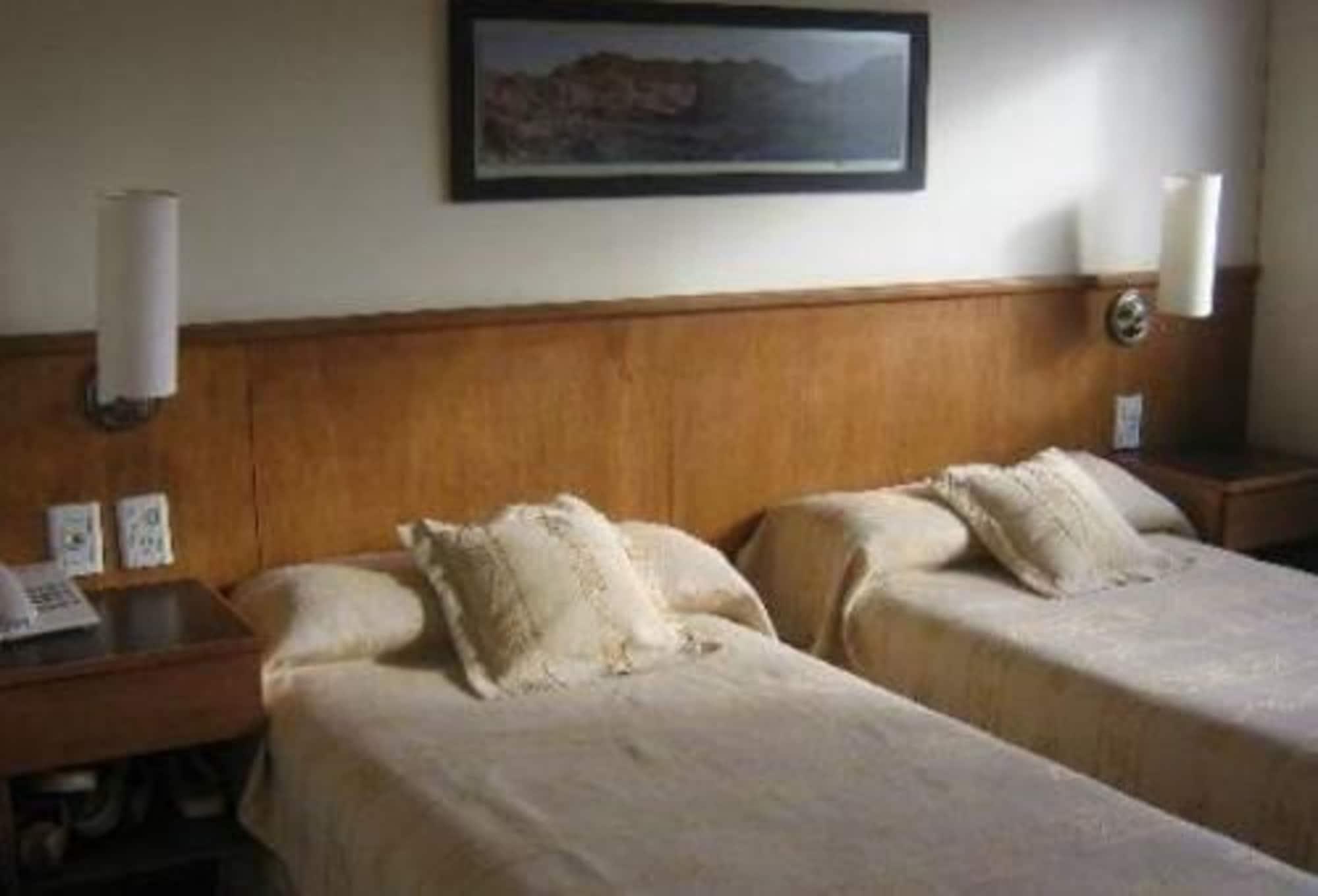 Urbana Class Hotel Мендоса Экстерьер фото